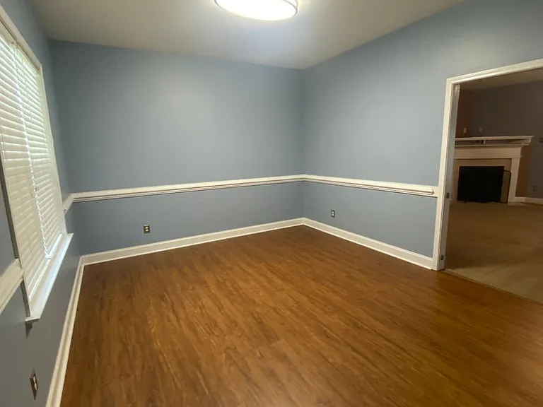 9837 N Olde Towne Wynd SE — Photo 2