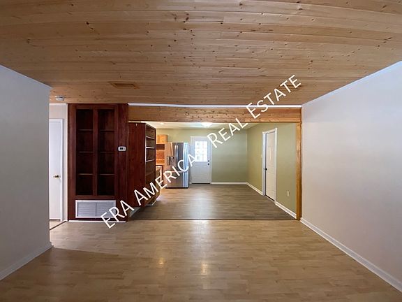 2nd image of 48 Mary Esther Dr