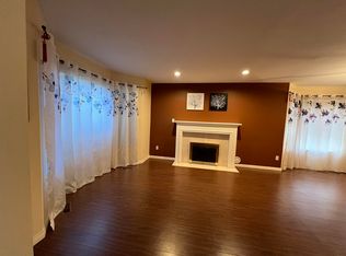 8031 General Currie Rd #4, Richmond, BC V6Y 1L9
