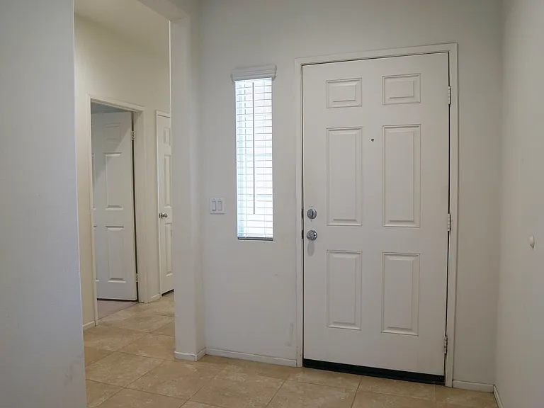 42696 Saragoza Ct — Photo 3