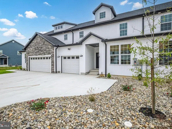 15 Valhalla Ct, Dover, DE 19904