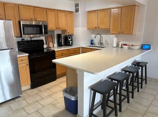 6030 N Sheridan Rd APT 513, Chicago, IL 60660