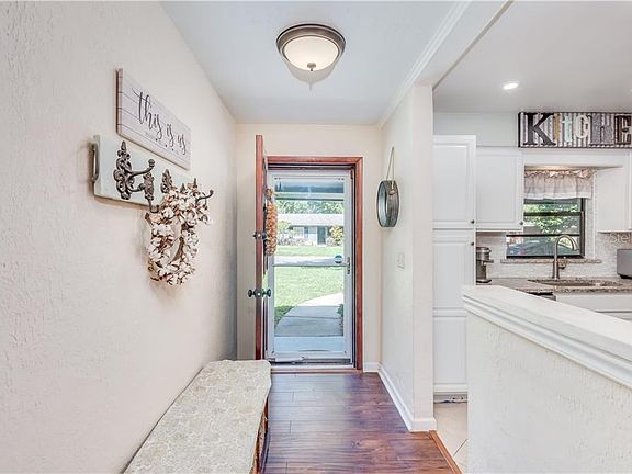 5th image of 2760 Sanbina St