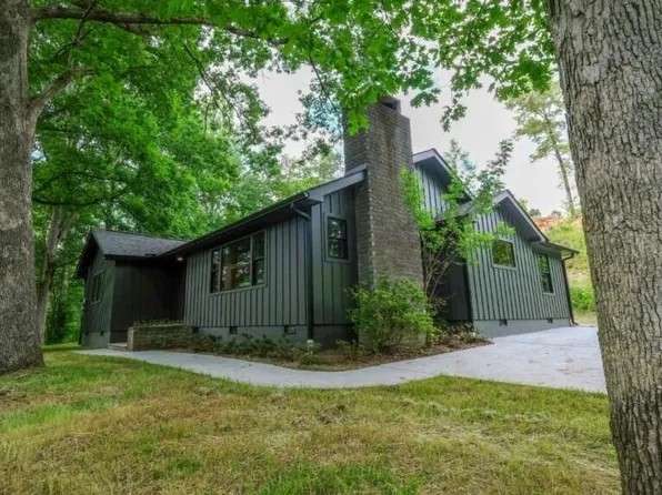 306 Glades Rd, Gatlinburg, TN 37738