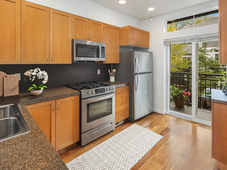 2229 NW Talus Dr — Photo 10
