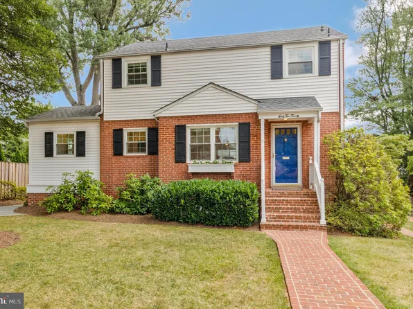 6220 28th St N, Arlington, VA 22207