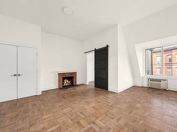 3rd image of 62 W 87th St APT 4F