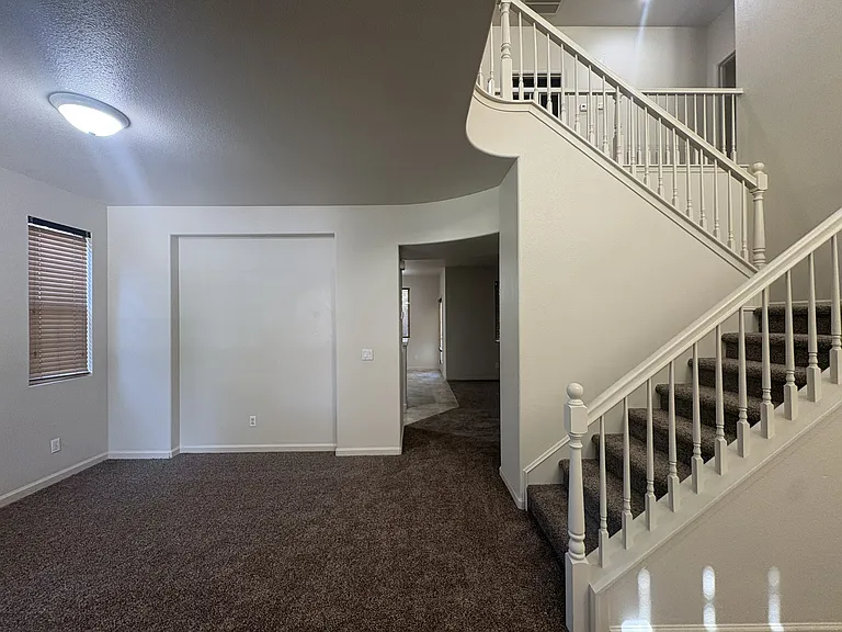 3564 Sarasota Ave — Photo 4