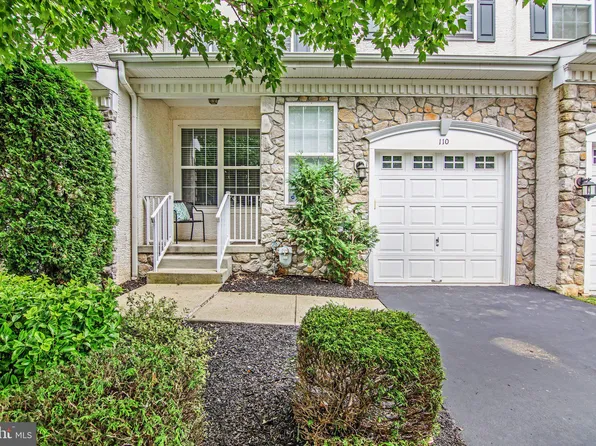 110 Portsmouth Cir, Glen Mills, PA 19342