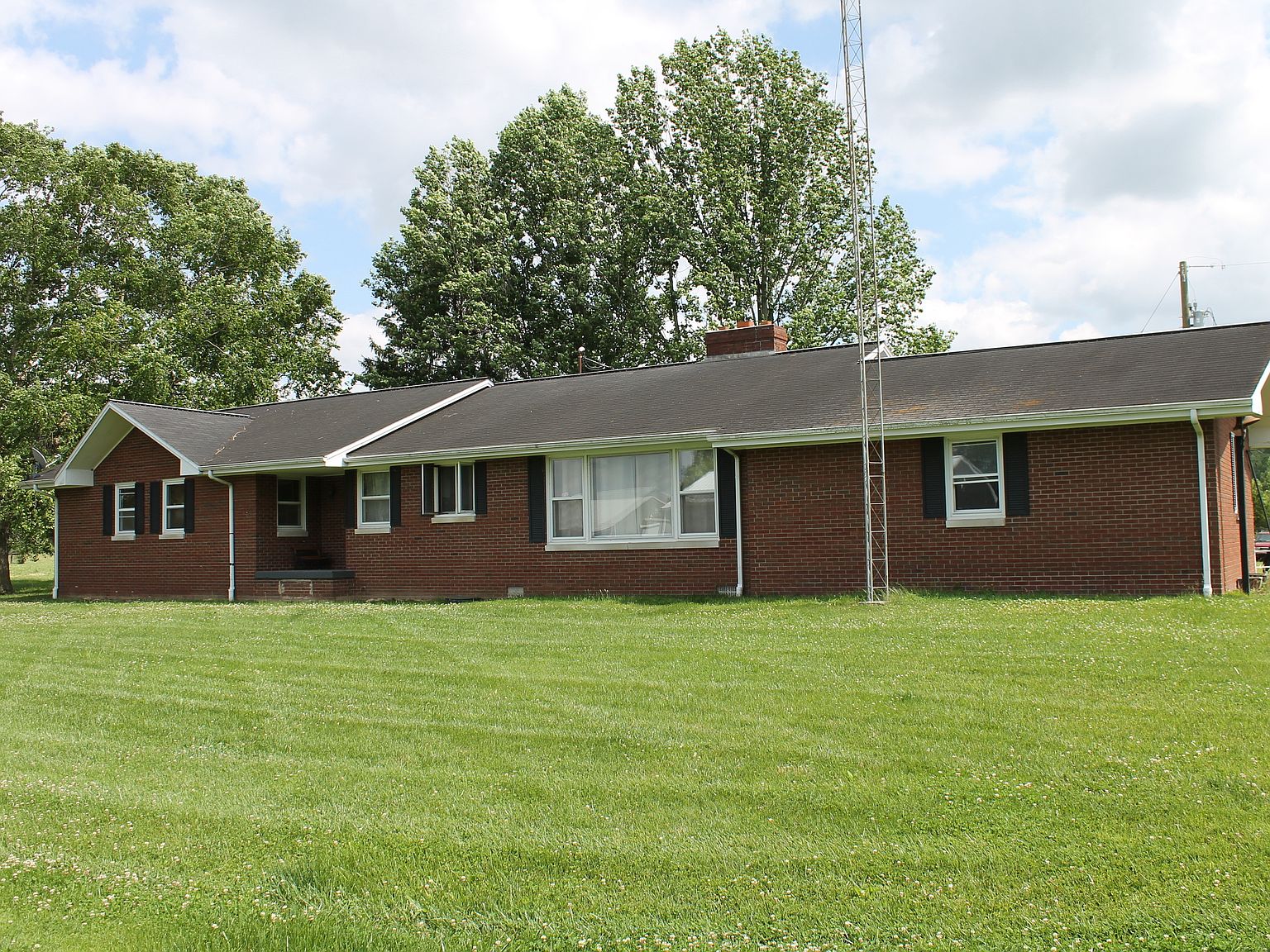 833 S Base Rd, Brownstown, IN 47220 Zillow