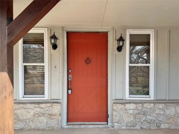 6704 Hidden Hills Dr, Edmond, OK 73034