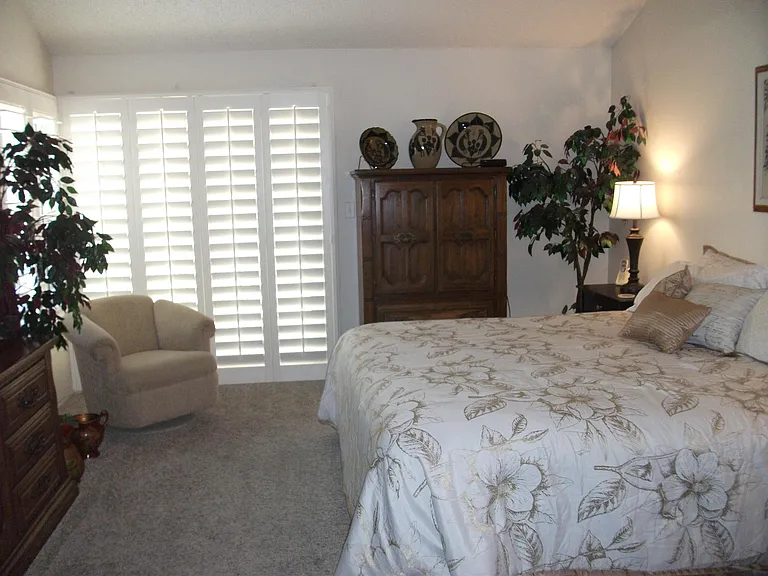 49225 Eisenhower Dr #49225 — Photo 13