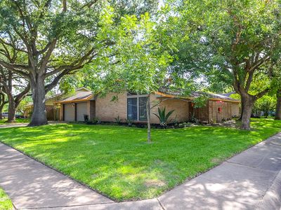 106 Dogwood St, Sugar Land, TX, 77478