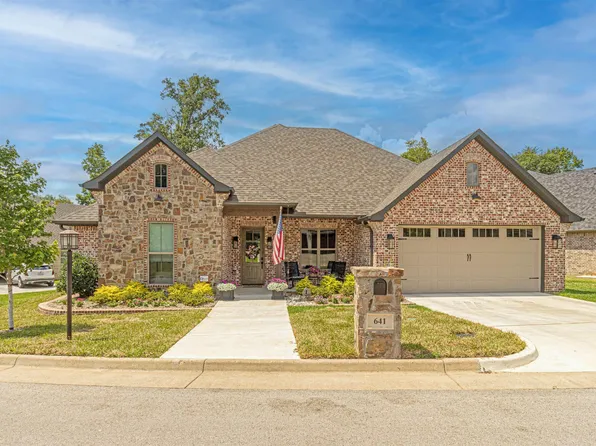 641 Copper Creek Cv, Tyler, TX 75703