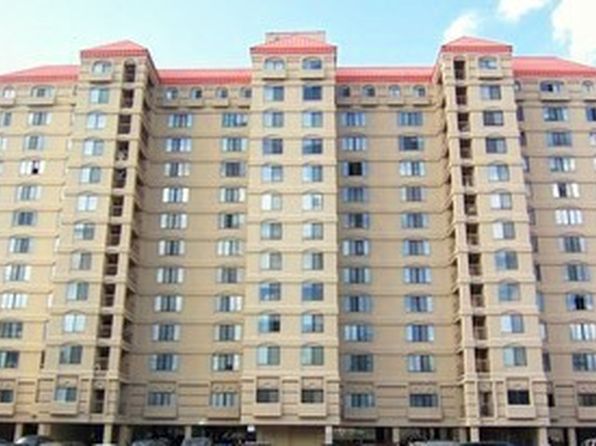 1600 Park Cir APT 206