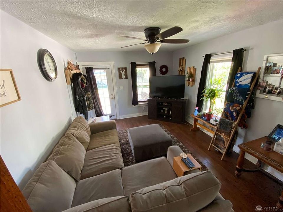 1st image of 1059 Kercher St