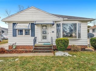 31700 Ronald Dr, Willowick, OH 44095