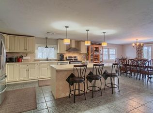 19 Gerard St, Southbridge, MA 01550