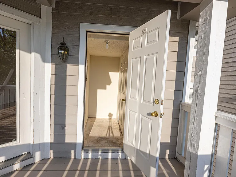 Balcony storage room