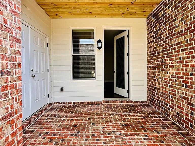 657 Summit Hill Way — Photo 50