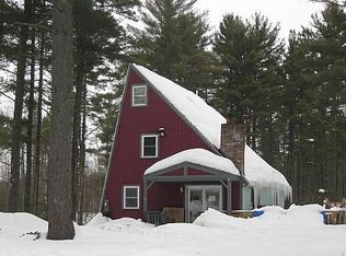 74 Robinhood Rd, Wakefield, NH 03830