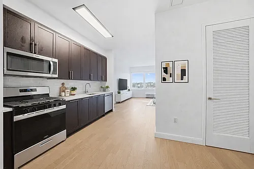 152-11 89th Ave #534 Photo 1