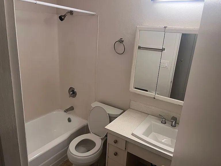 #185-4130 SW View Point Terrace — Photo 6