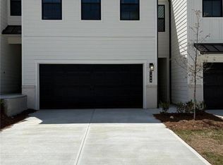 7308 Mulberry St, Flowery Branch, GA 30542