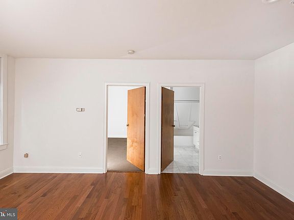 5th image of 1411-1 Walnut St #306