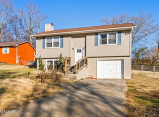 7408 Maverick Ln, Corryton, TN 37721