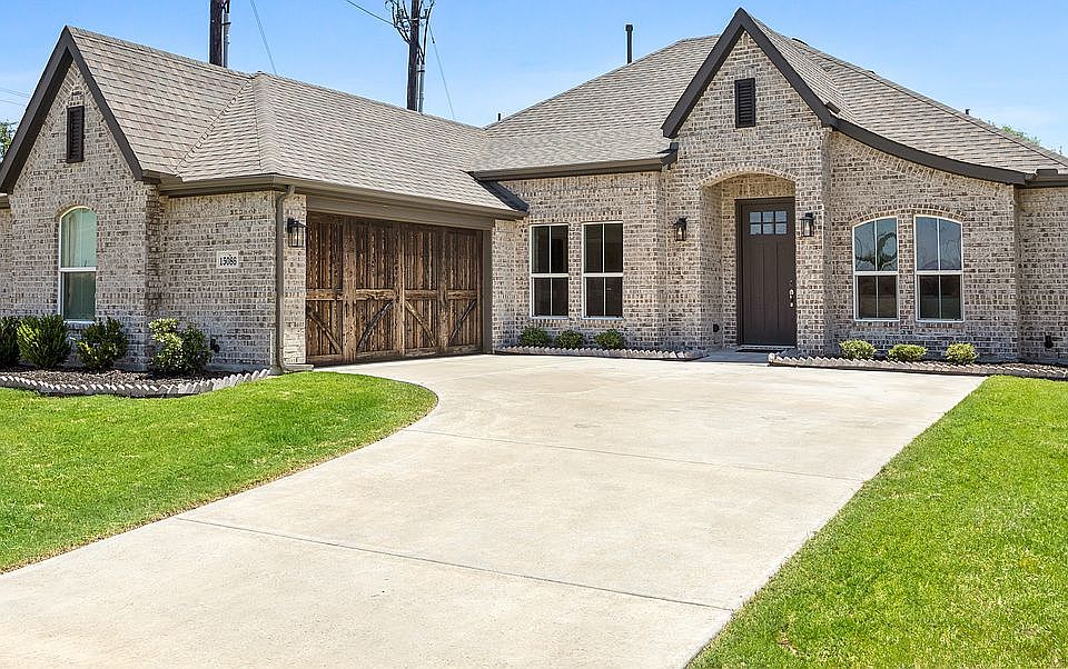 1st image of 15086 Brazoria Dr
