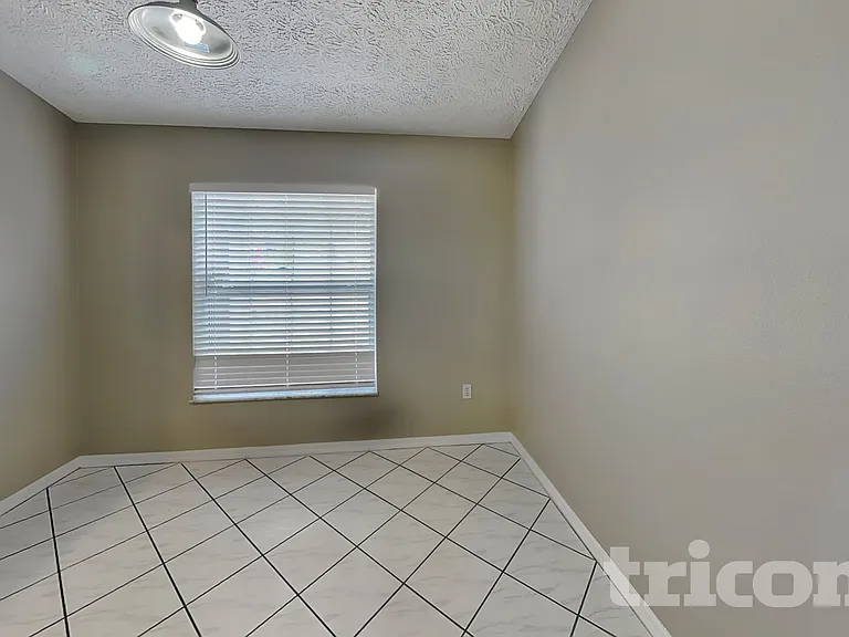 7028 Covewood Dr — Photo 4
