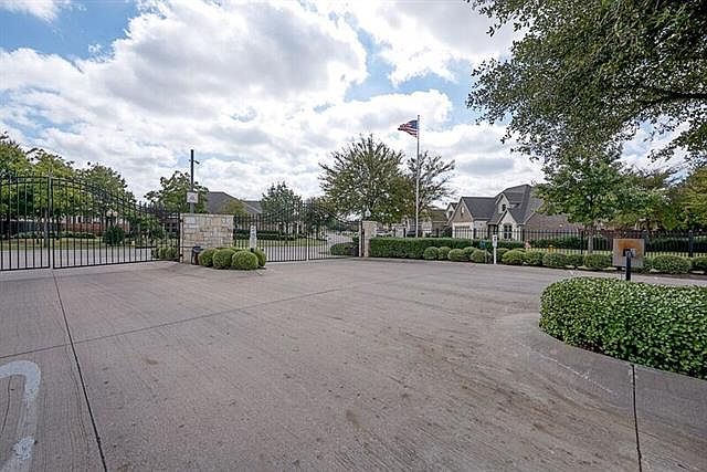 1st image of 1018 Cactus Dr