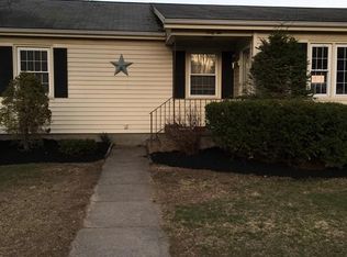 42 Charles Hill Rd, Holyoke, MA 01040