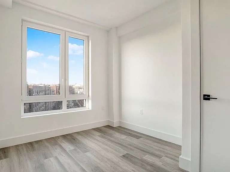 1634 Church Ave #206 — Photo 5