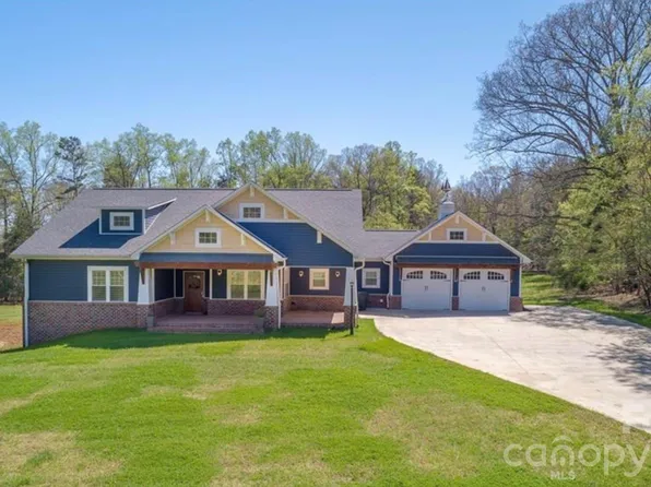 1655 Antioch Rd, Morganton, NC 28655