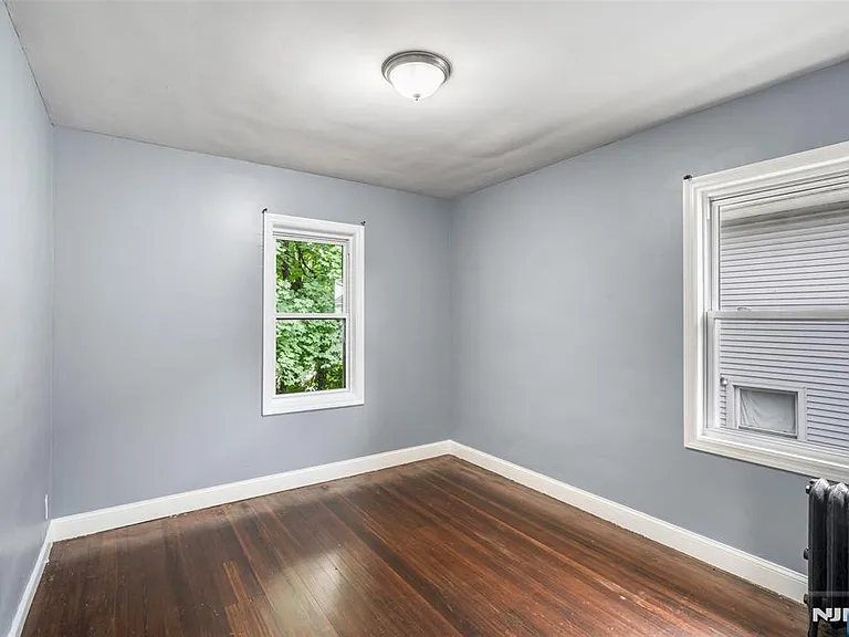 402 Morse Ave #2 — Photo 7