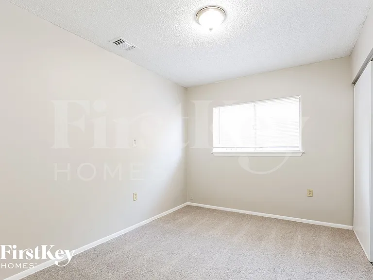 10232 Flatland Trl — Photo 12