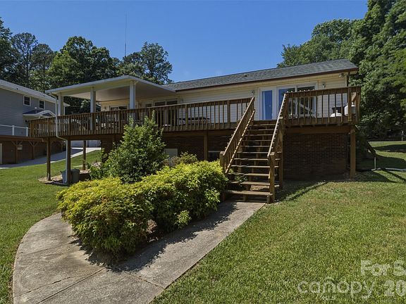 3rd image of 8226 Normandy Rd