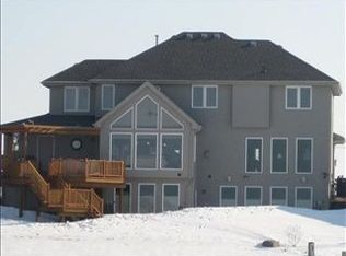 17204 Chutney Dr, Omaha, NE 68136