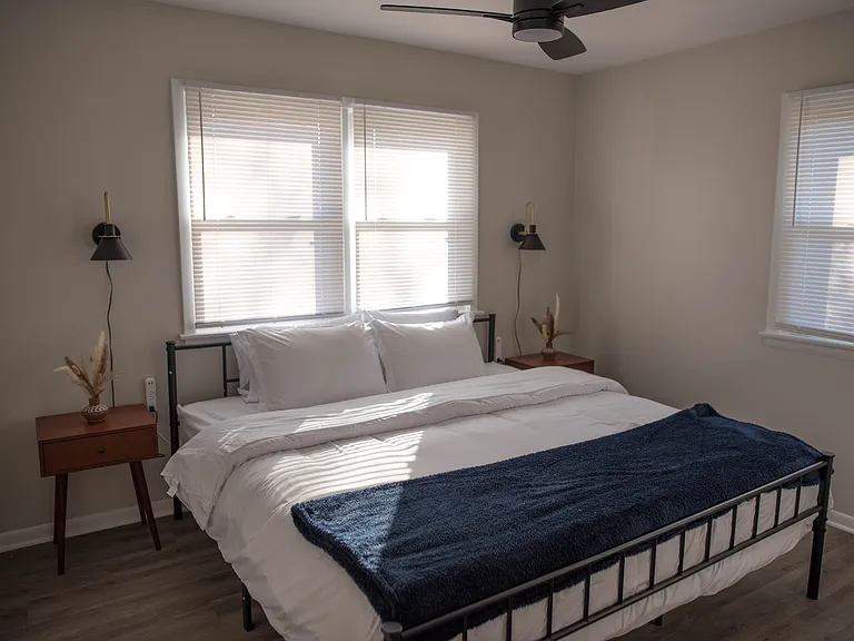 5522 N Bennington Ave — Photo 20