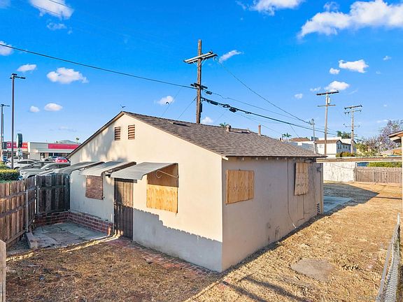 2nd image of 4927 67th St