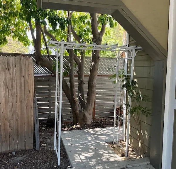 224 S Grand St — Photo 11