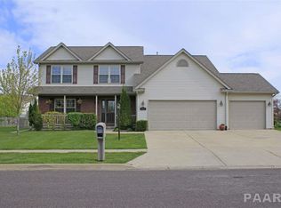 813 Jonathan St, Washington, IL 61571