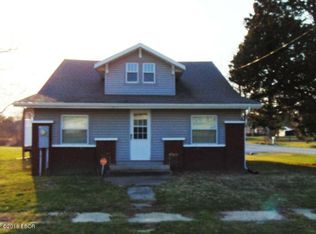 211 N Ervin St, Pittsburg, IL 62974
