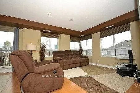 16 Dallimore Cir #403 — Photo 8