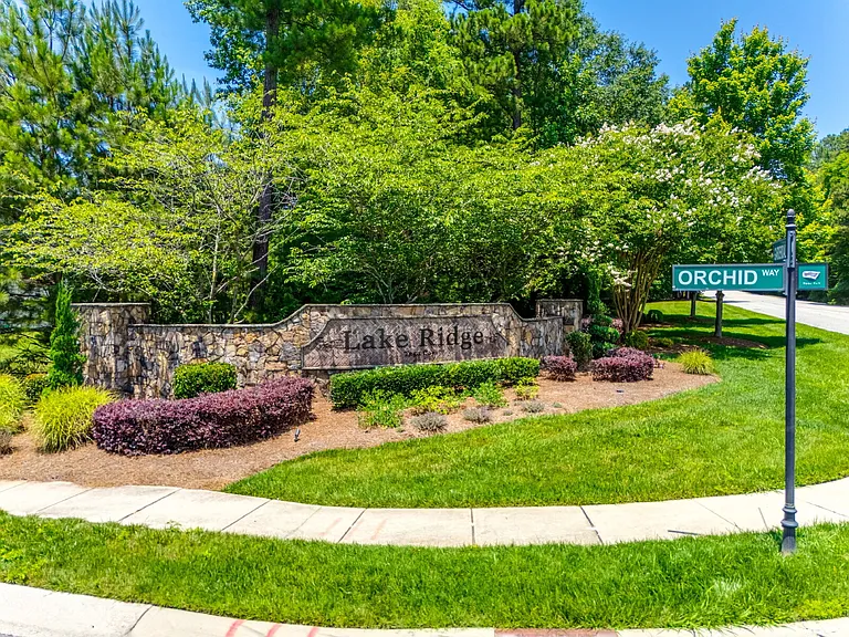 2316 Celandine Way — Photo 30