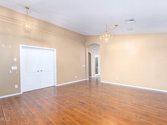 3rd image of 43536 W Sunland Dr