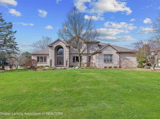 6291 Pine Hollow Dr, East Lansing, MI