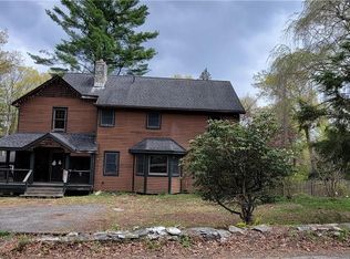 39 Cherry Ln, Stormville, NY 12582